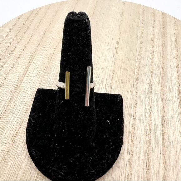 Two tone gold and silver metallic geometric bar open modern ring - size 8 - Picture 1 of 4